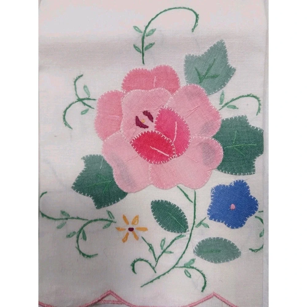 Cotton Peking Handicraft Set of 3 Floral Applique Embroidered Hand Towels